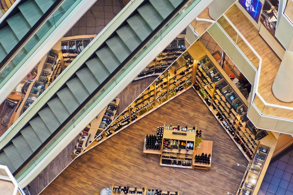 Retail in 2025: Tariffs, Tumult, and the Search for Sanity 7 pexels pixabay 264507